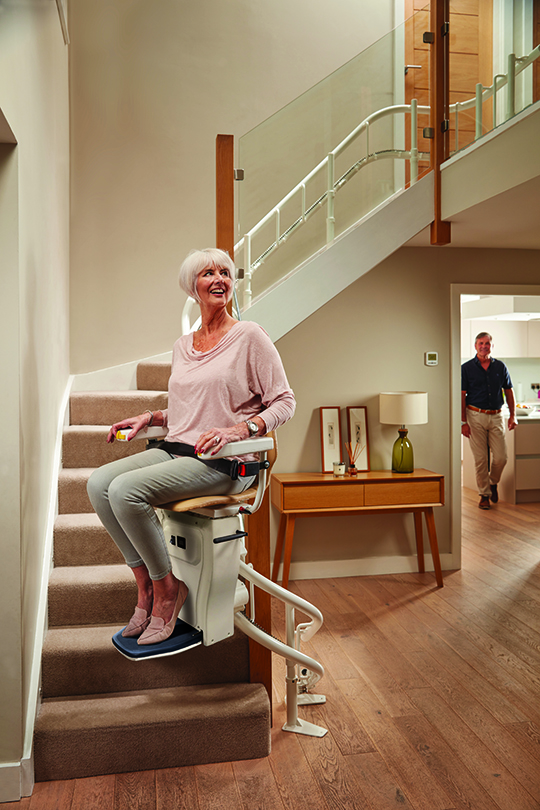 AmeriGlide - Infinity Curved Stair Lift